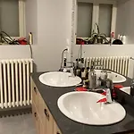 Du Capitaine Bed & Breakfast Maranville