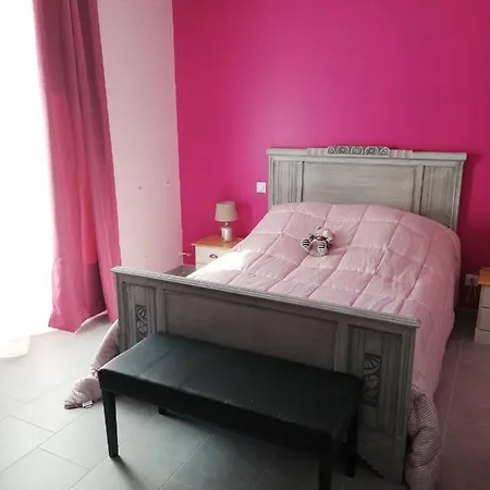 Du Capitaine 4 Etoiles Bed & Breakfast 3*