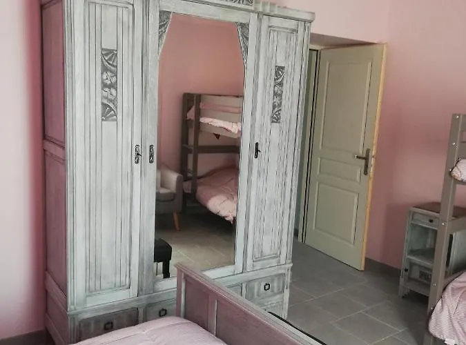 Alojamento de Acomodação e Pequeno-almoço Du Capitaine