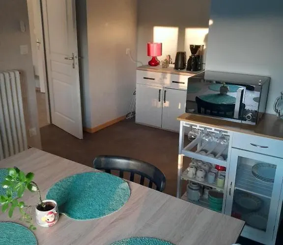 Alojamento de Acomodação e Pequeno-almoço Du Capitaine Maranville